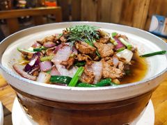 -老滇山寨•云南特色菜•地方菜•民族风情歌舞表演(金碧店)