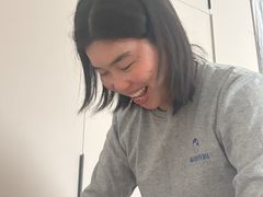 -鲸鱼妈妈月嫂/育婴师定制