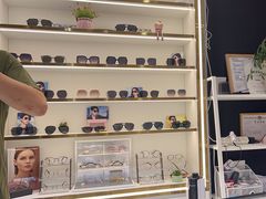 -沫芮眼镜·蔡司·依视路·尼康明月(环创店)