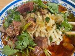 -魏旺湖北正宗牛肉面(硚口公园店)