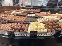 -Laderach 莱德拉(上海环贸iapm店)