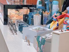 -星巴克(上海虹桥站2A检票口)