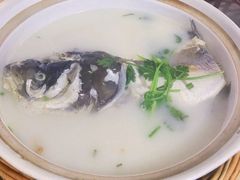 砂锅鱼头-鱼水情·农家菜·大鱼头(南山竹海店)