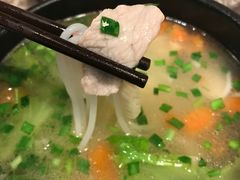 -苗乡米线(建军路店)