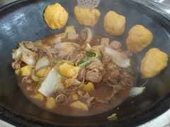 -粘豆包柴火铁锅炖