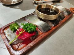 -围炉肉舍•炭烤活鳗•丹东海鲜烤肉(步行街店)