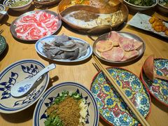 -洱火云南酸菜牛肉火锅(石景山当代商城店)