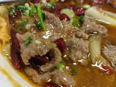 水煮牛肉-和膳居饮食有限公司