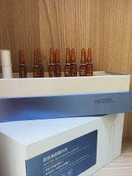 -苗方清颜专业祛痘·皮肤管理
