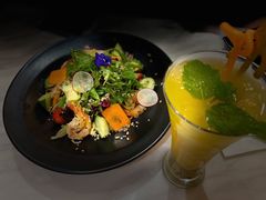 鲜虾牛油果藜麦沙拉-威克特披萨汉堡