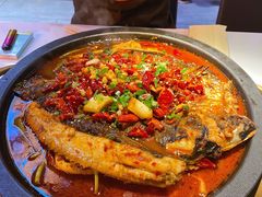 -鸣记脆皮烤鱼·海鲜烤鱼(三八广场店)