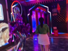 -UK派对KTV(日月广场店)