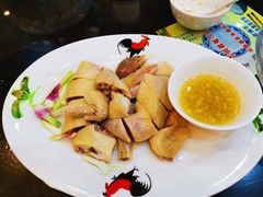 金牌家乡盐水鸡-红星光发煲仔饭(文海店)