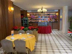 -鹏城人家海鲜酒家·23年老字号(较场尾店)