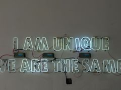 -UNI UNI(环亚凯瑟琳店)