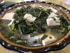 -华龙特色大骨鸡农家菜馆