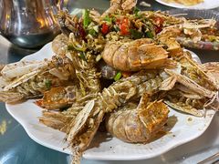 -三亚火车头万人海鲜广场