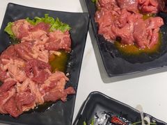 -啊美丽炭火烤肉(滑翔一店)