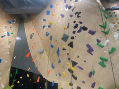 -ROCKPLUS攀岩馆(环宇城店)