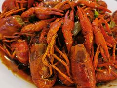 -捌贰虾蟹·江湖菜馆(江汉路店)