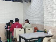大堂-海平馄饨(逍遥二路店)
