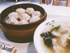 鲜肉小馄饨-百年尹氏汤包(湖南路狮子桥店)