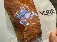 -VERIE BAKEHOUSE