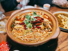 肥肠砂锅（牛蛙需另加）-马头巷·隐庐居·红油大虾(园区店)