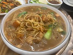猪肉炖粉条-东北哈尔滨酱骨头馆房掌柜铁锅炖
