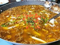 -肖肖酸萝卜鱼火锅(总店)