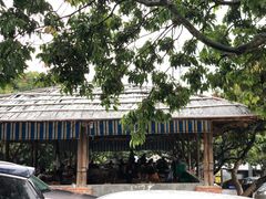 -满記土窑烧鷄波浪山莊