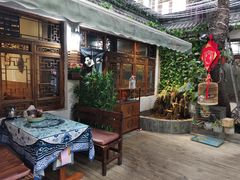-丽江庭院·云南野生菌·海鲜火锅(鼓楼四合院店)