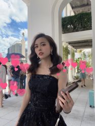 -现代经典婚纱摄影