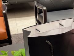 -上海冠松华奥奥迪4S店(张江店)
