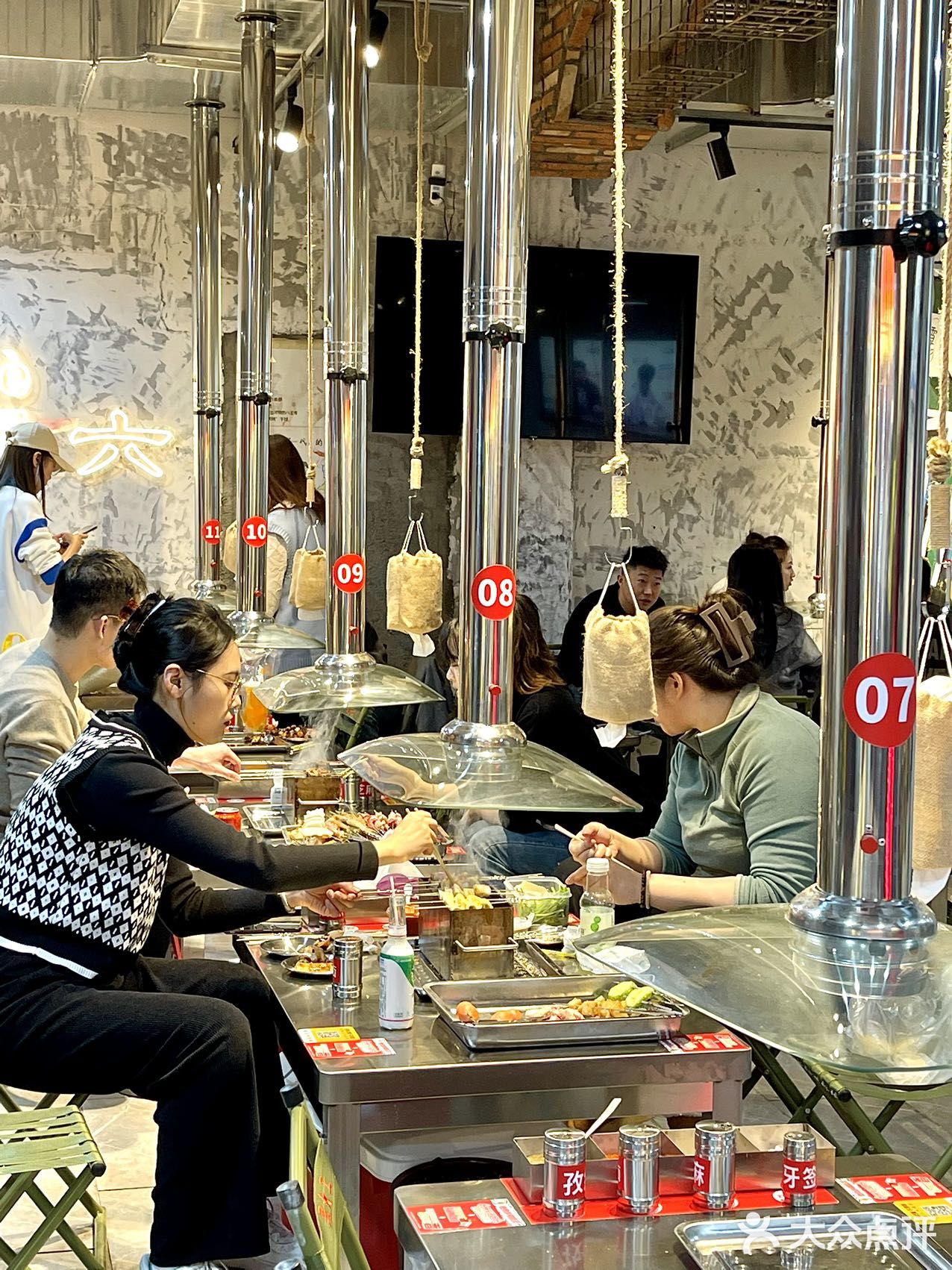 来成都必吃的幸福小串 | 超正宗东北烧烤味～