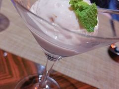 草莓挞-YUE·6·西式融合餐厅(外滩六号店)