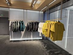 -迪桑特DESCENTE(青岛山东路万象城店)