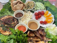-沐毫傣泐云南菜孔雀宴•手抓饭傣味烧烤(曼听公园店)