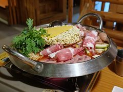 -恩你小木屋·韩式料理(假日广场店)