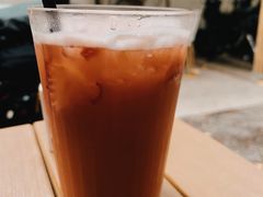 草莓蜜桃茶-拾壹cafe·工作室