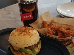 -必胜客餐厅(昆百大泰业城店)