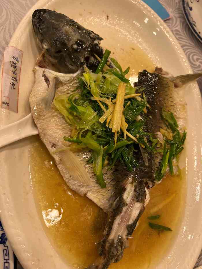 粤·向群饭店(龙津路总店"之前已去城光荟新店叹了环境,要求环境的
