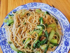 -邱芳粉店(迎宾大道旗舰店)