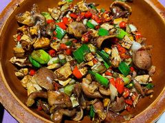 白椒炒鸡胗-湘西土菜(望京店)