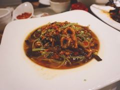 -乐领拈花溪·林涧食韵