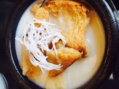 -云海肴·汽锅鸡·云南菜(天山百盛优客店)