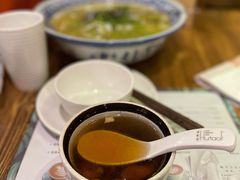 胡桃里特色例汤-胡桃里音乐餐厅(陶溪川店)(川湘赣菜·世界百大酒庄直供红酒·音乐表演)