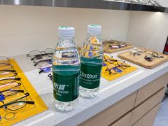 -视野联行眼镜·蔡司·尼康·豪雅·依视路(青浦宝龙店)