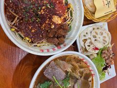 牛肉粉丝汤-手擀菠菜面(西康路店)