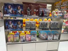 -泡泡玛特POPMART(蓝色港湾店)